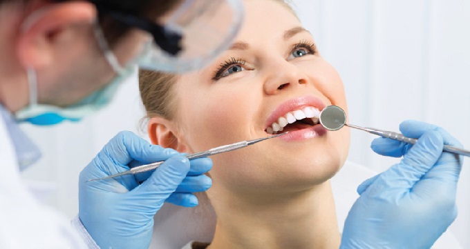 دندانپزشک زیبایی و ترمیمی چه خدماتی ارائه می دهد؟