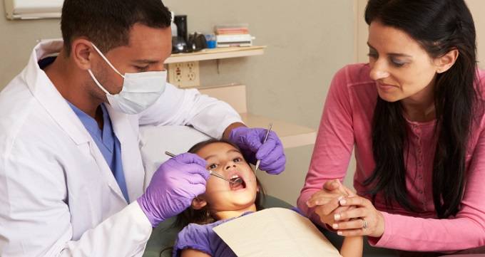 بهترین زمان برای مراجعه به دندانپزشک کودکان