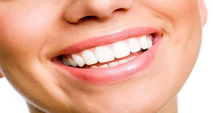 توصیه های دندانپزشک زیبایی و ترمیمی برای داشتن دندان های زیبا