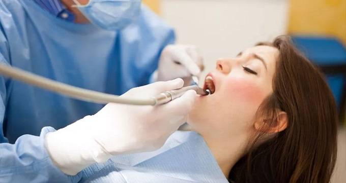 دندانپزشک زیبایی و ترمیمی