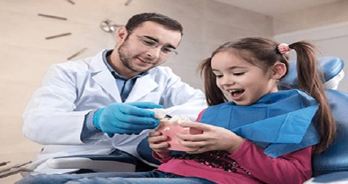 شرح ویژگی ها و مشخصات بهترین دندانپزشک کودکان