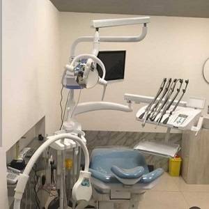 کلینیک دندانپزشکی آذرتوس