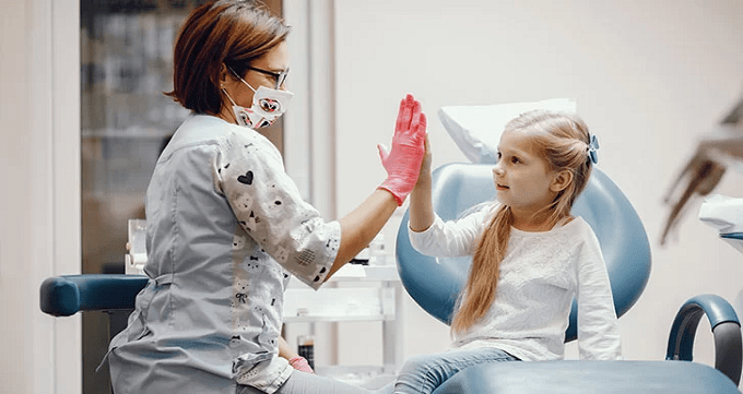 تسکین درد درآمدن دندان شیری برای کودک