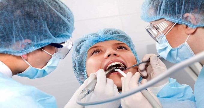 علائم نیاز به درمان ریشه دندان