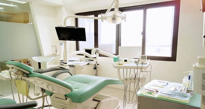 کلینیک دندانپزشکی به چه مکانی گفته می شود؟
